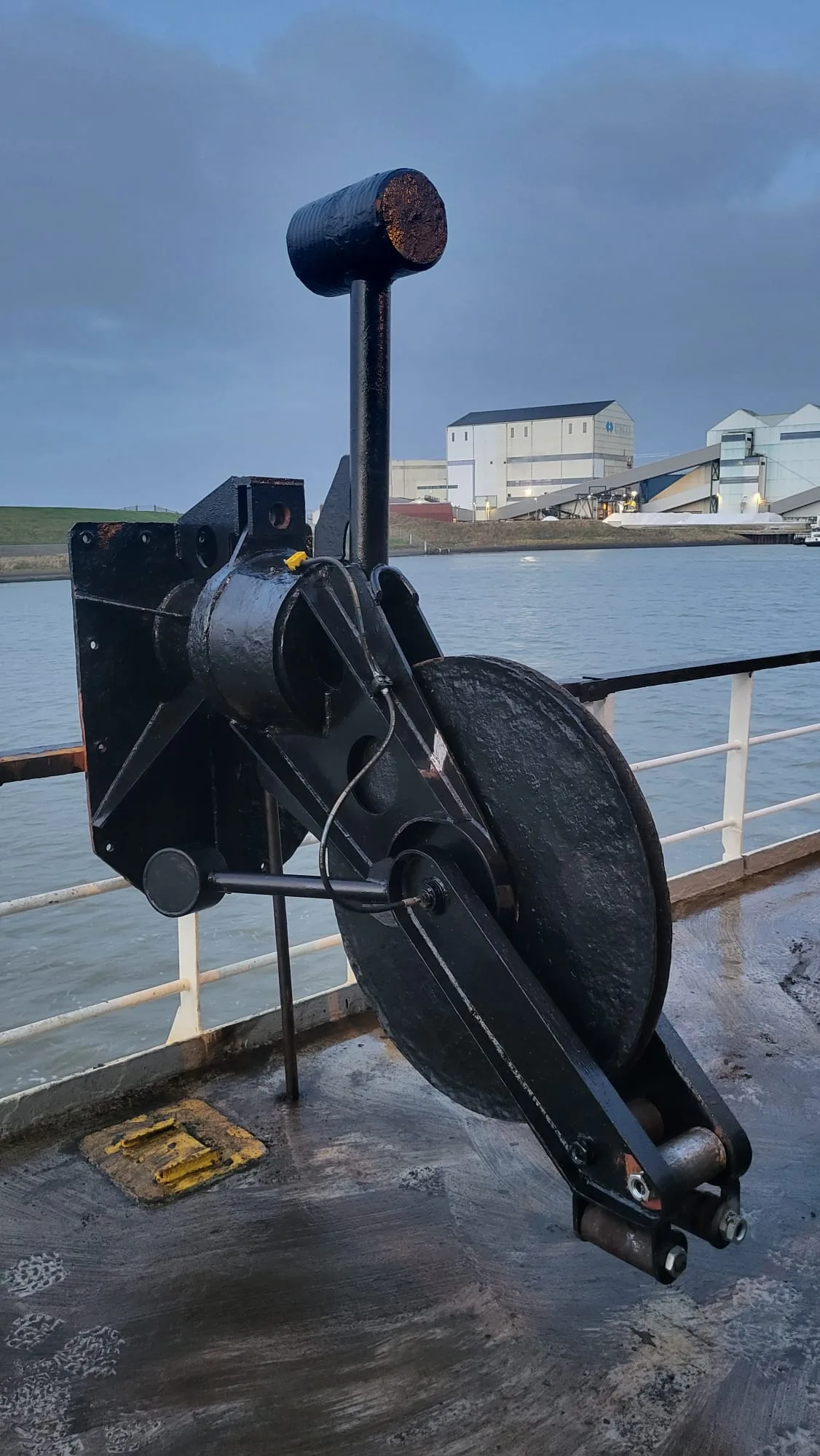 M/V GREEN AUSTEVOLL / Wymiana końcówki wysięgnika dźwigu